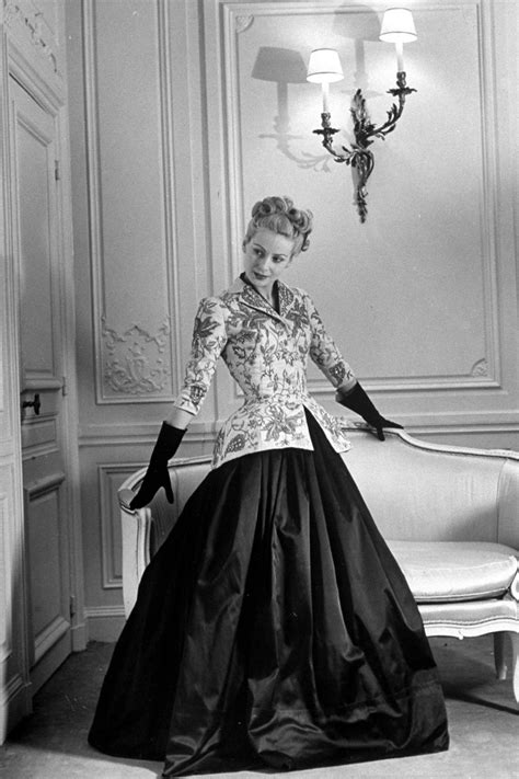 christian dior gowns 1940s.